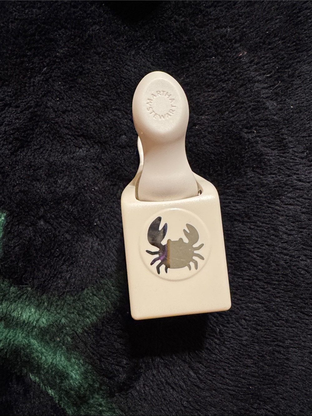 Martha Stewart Beige Crab Shape Punch for Crafts